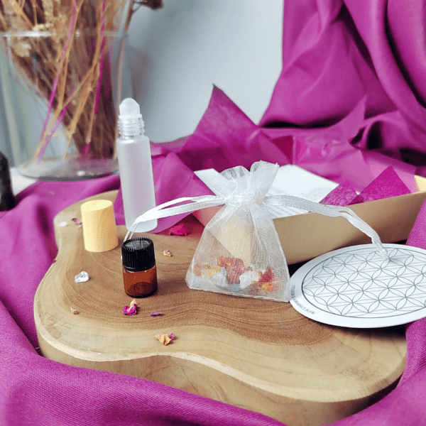 Kit DIY Roll-On Énergie Créative avec pierres naturelles et huile essentielle de bergamote. lithotherapie. pierres naturelles